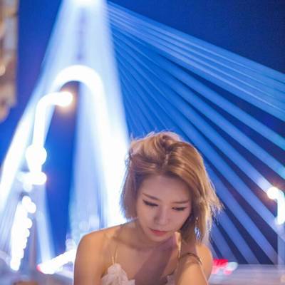 夜景模特