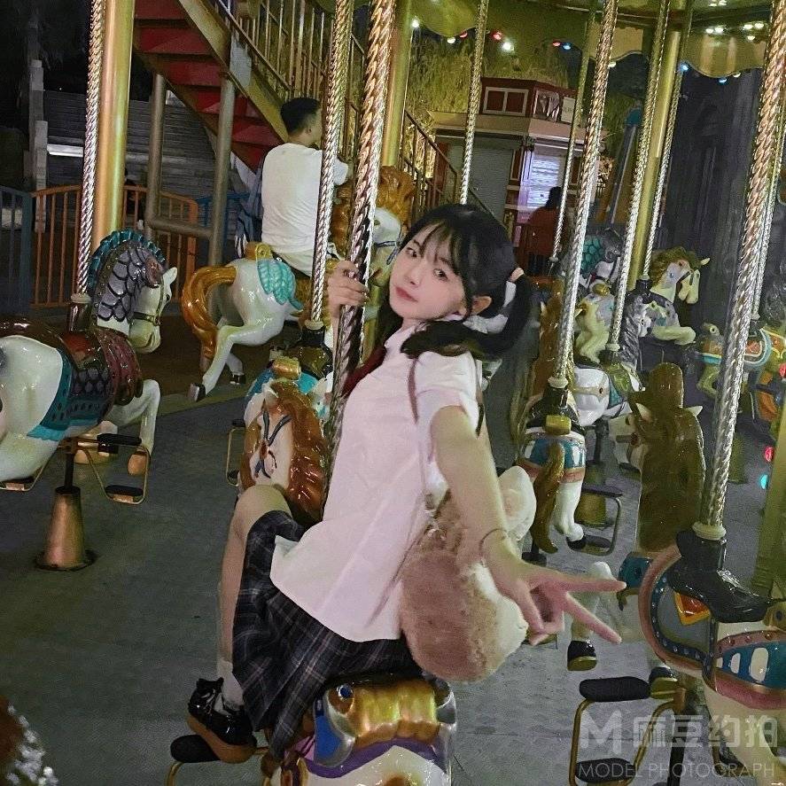校园模特