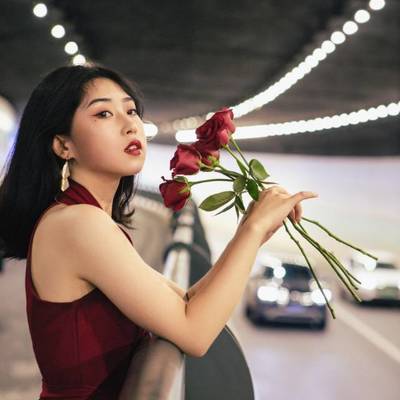 情绪模特