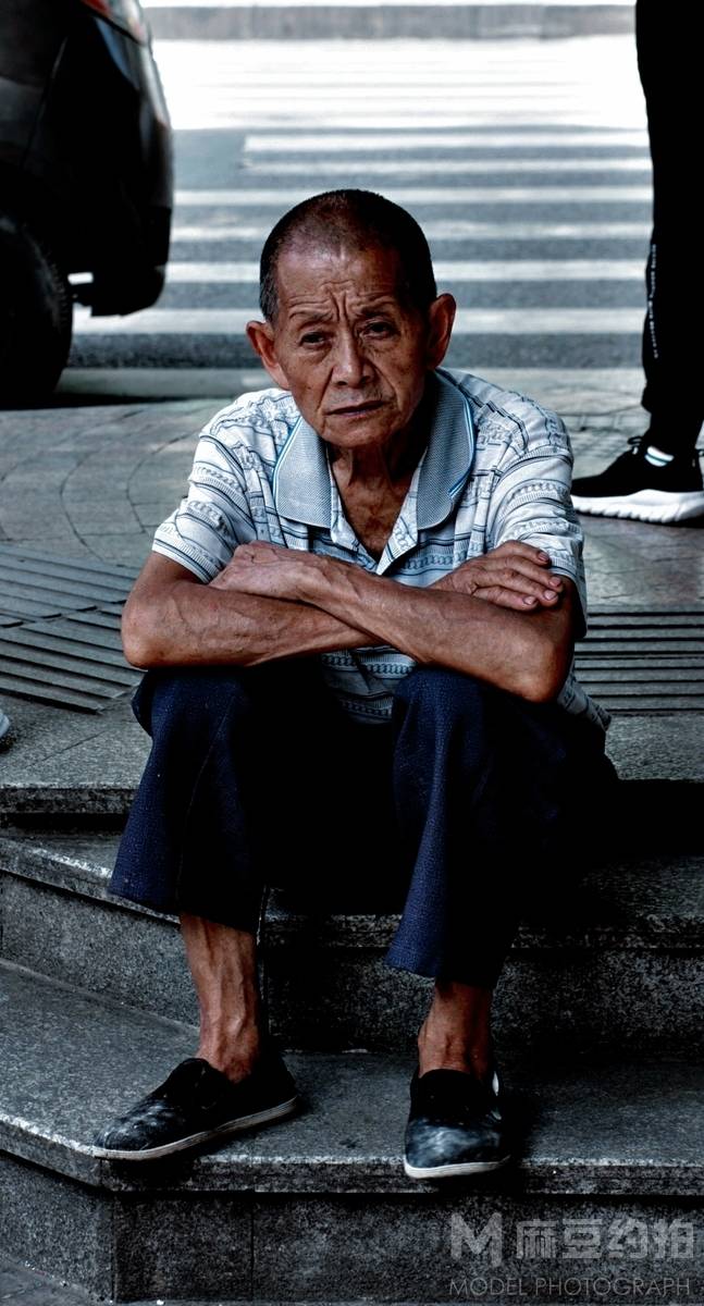 黑白模特