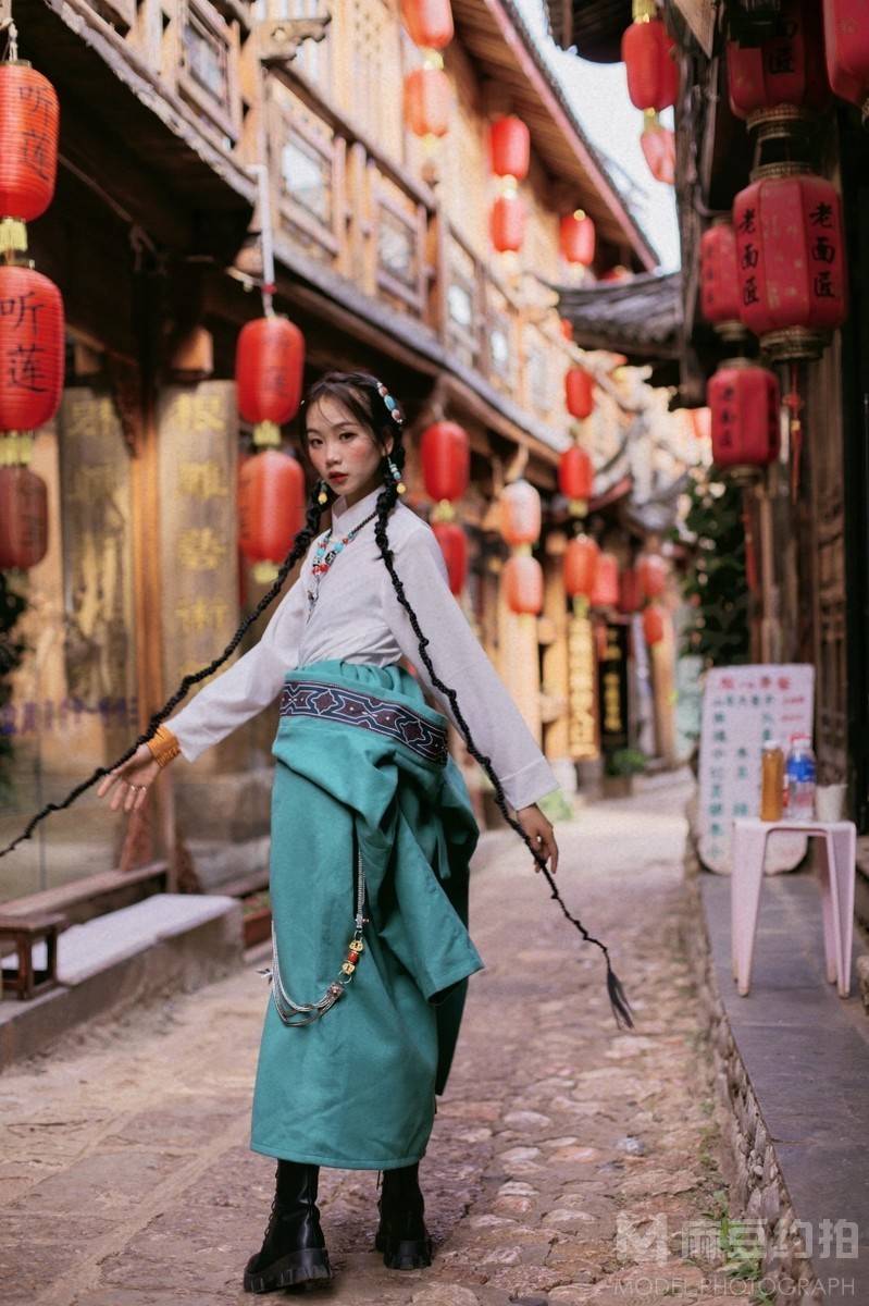 汉服模特