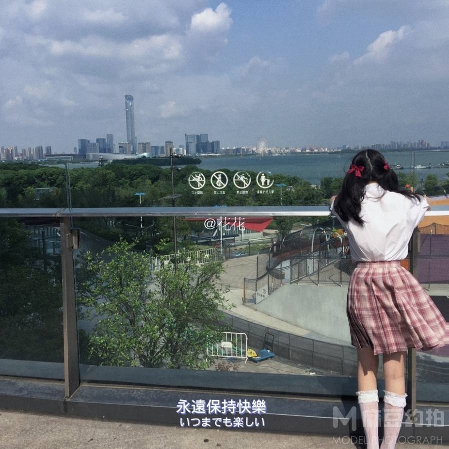校园模特