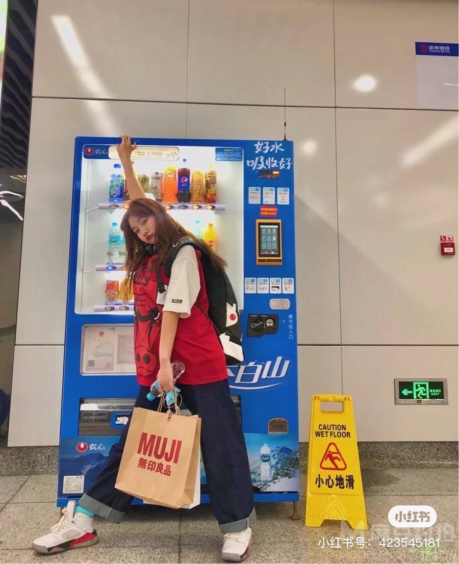 校园模特
