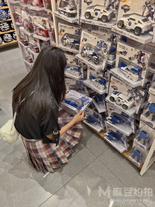 校园模特