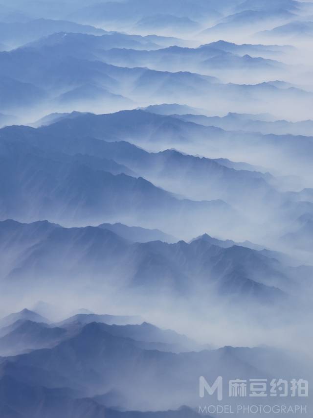 黑白模特