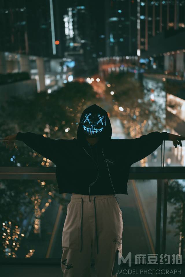夜景模特