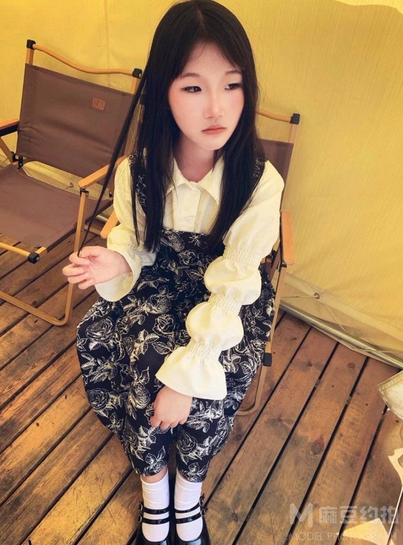胶片模特