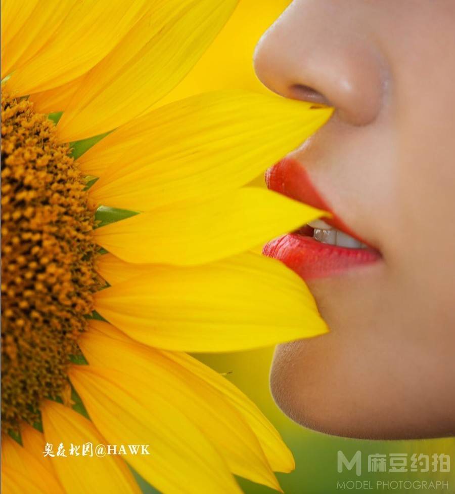 情绪模特