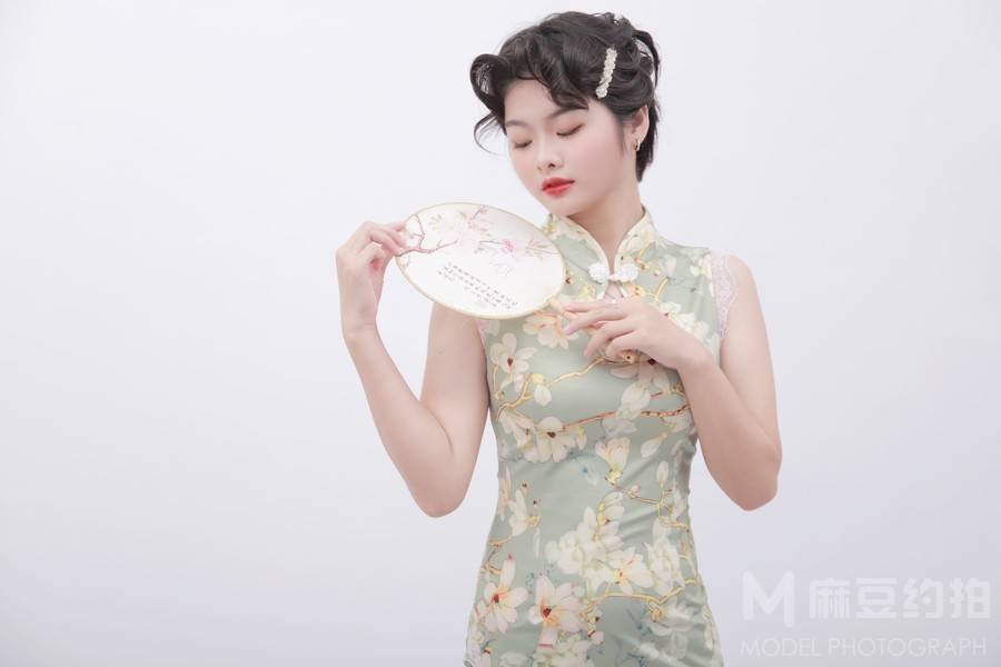 民国模特