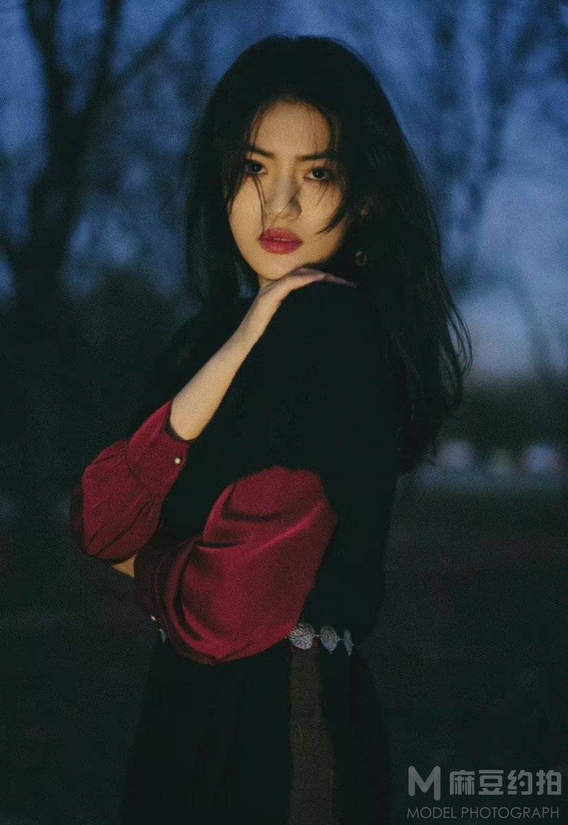 情绪模特