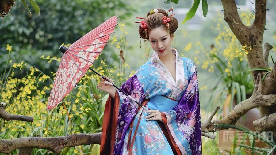 汉服模特