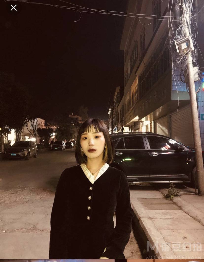 情绪模特