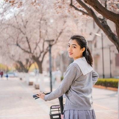 校园模特