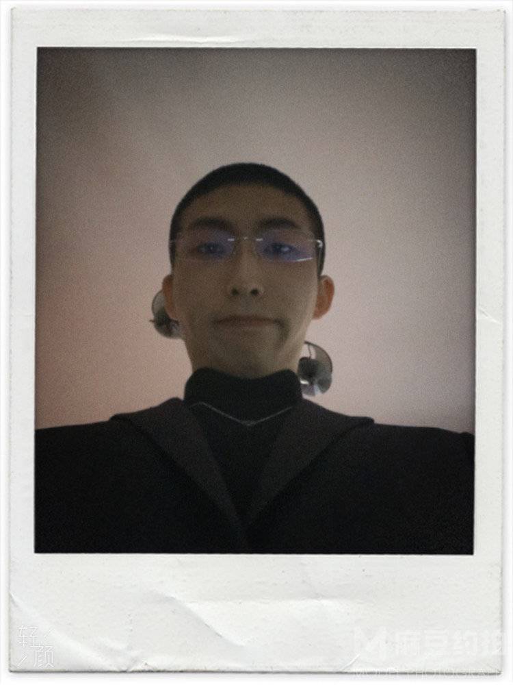 黑白模特