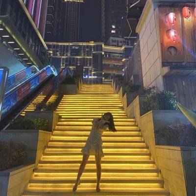 夜景模特