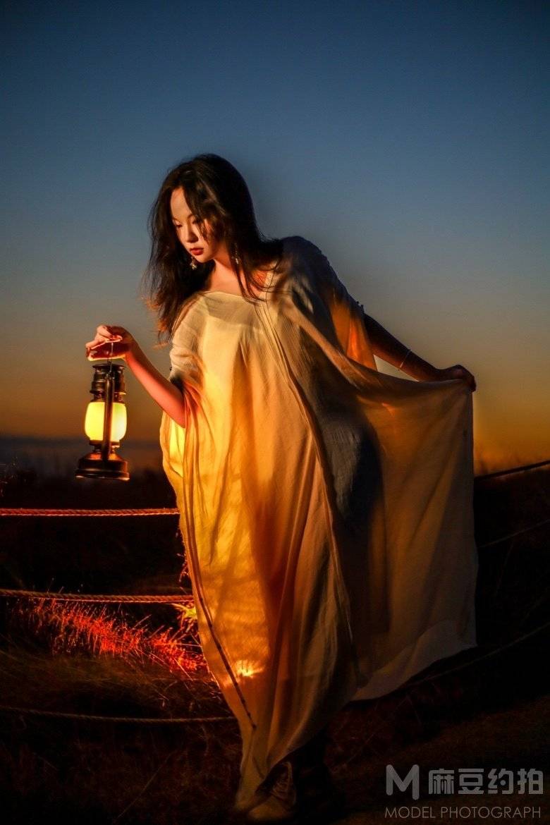 夜景模特