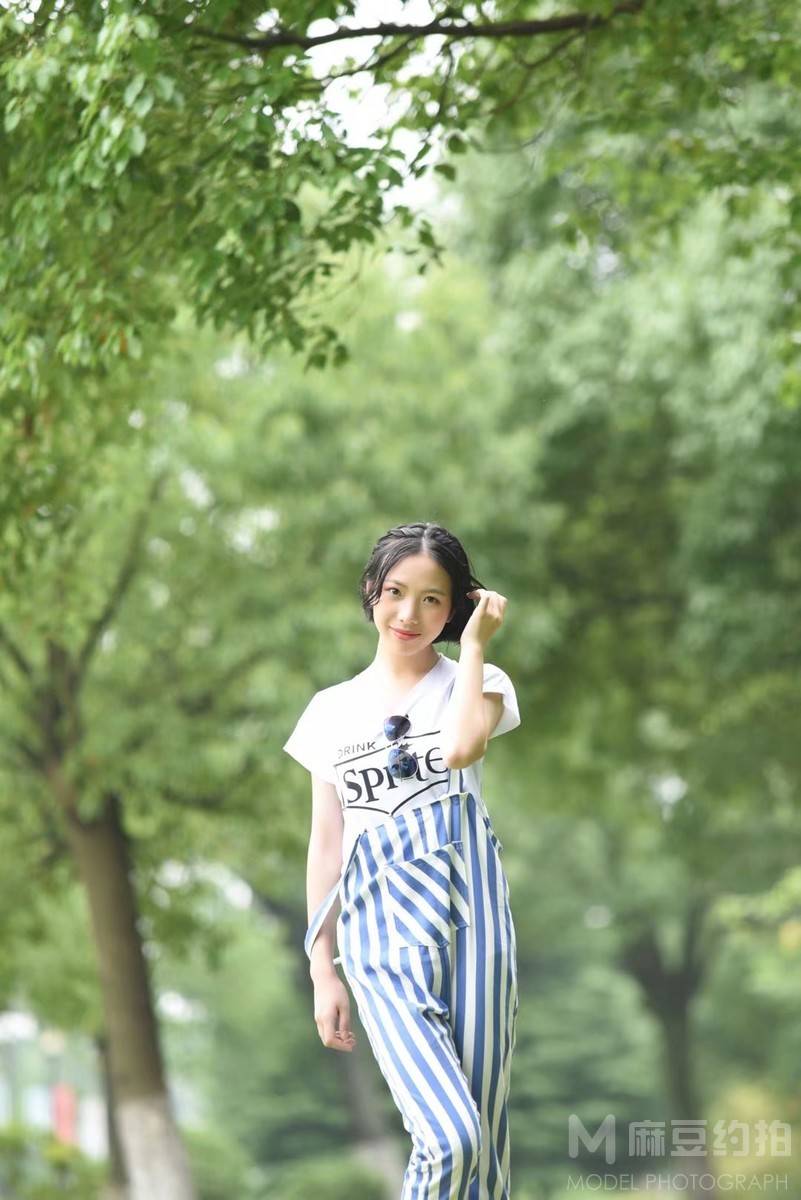 清新模特
