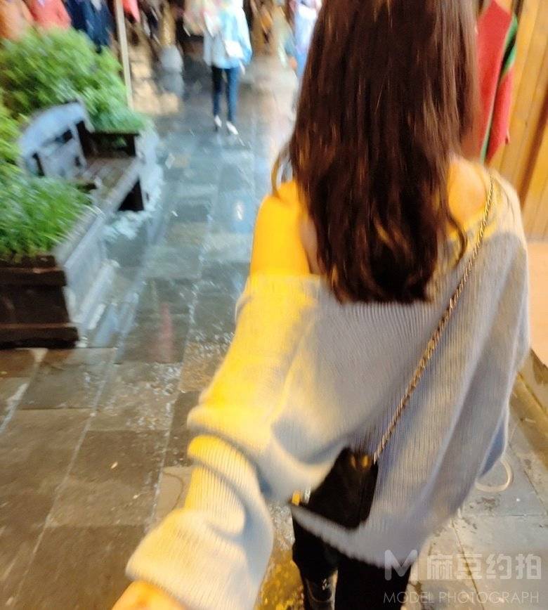 黑白模特