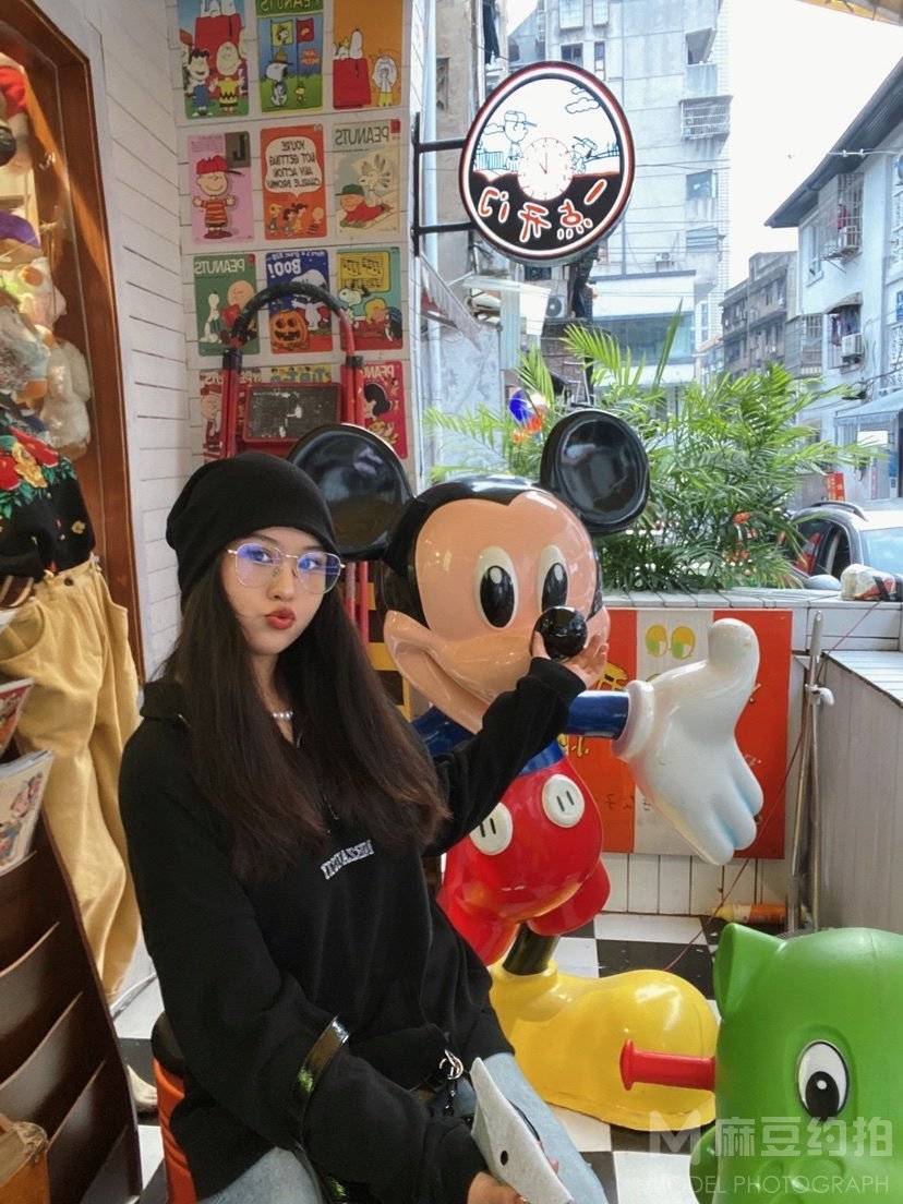 妆容模特