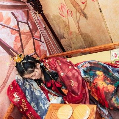汉服模特