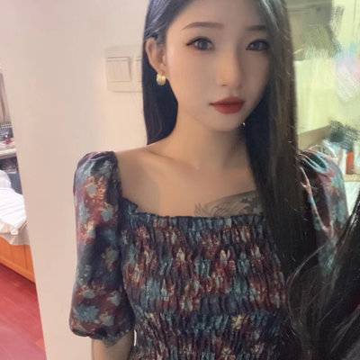 黑白模特