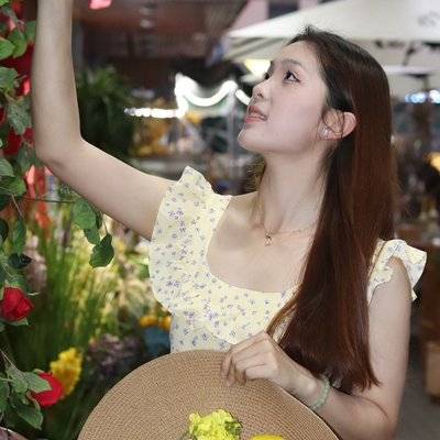 清新模特