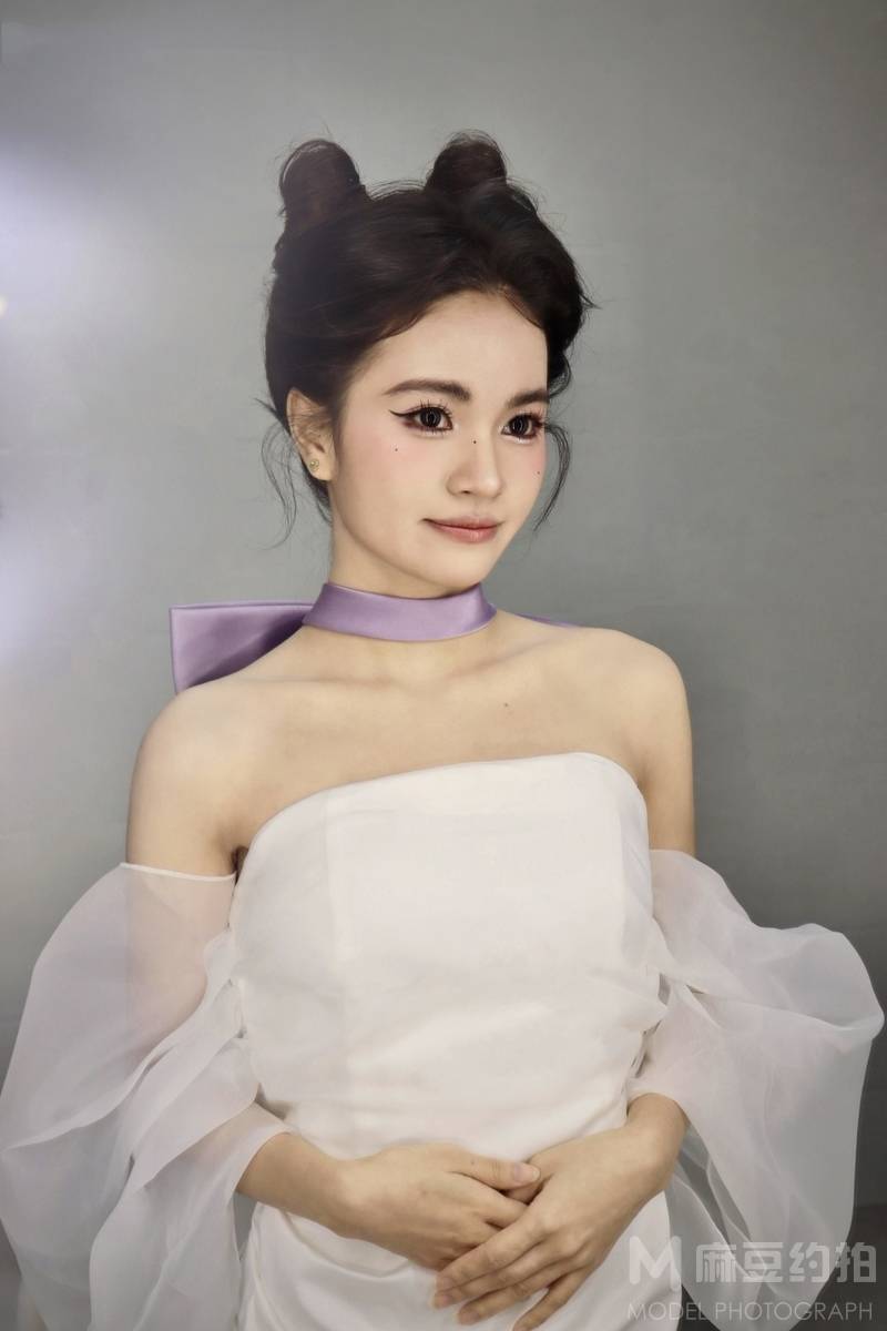 妆容模特