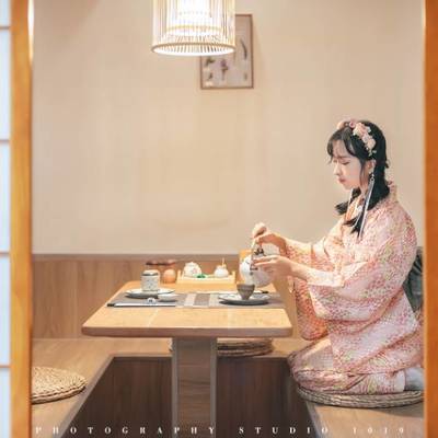 妆容模特