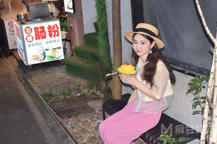 纪实模特