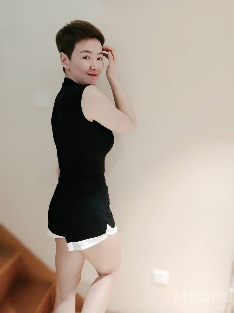 宝丽来模特