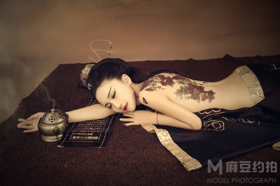 妆容模特