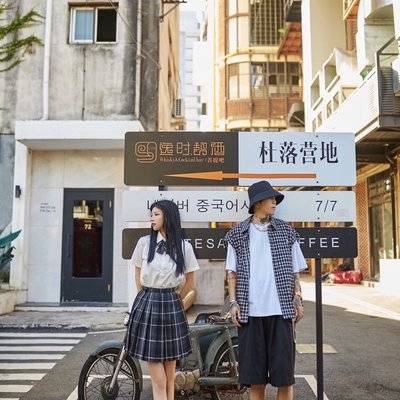 校园模特