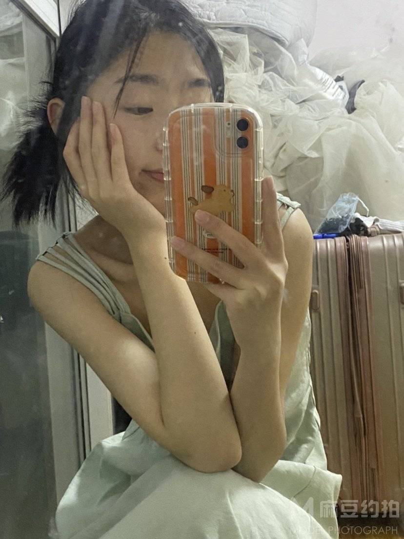 纪实模特