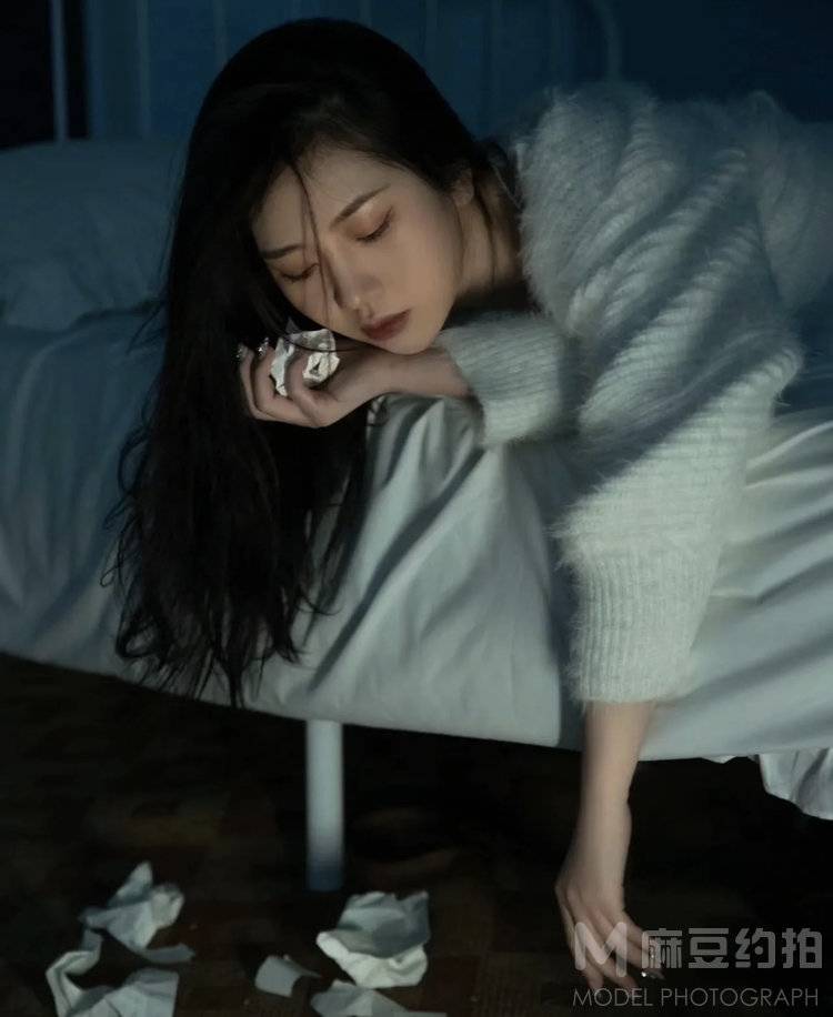 情绪模特