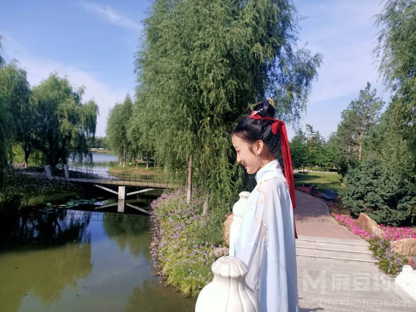 校园模特
