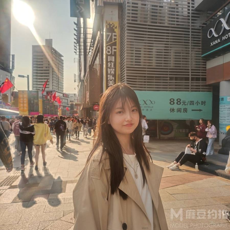 校园模特