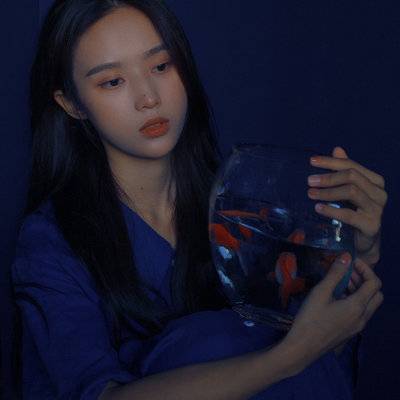 情绪模特
