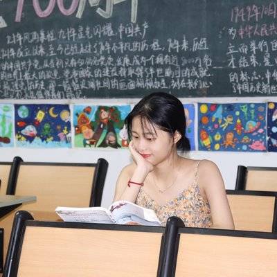 校园模特