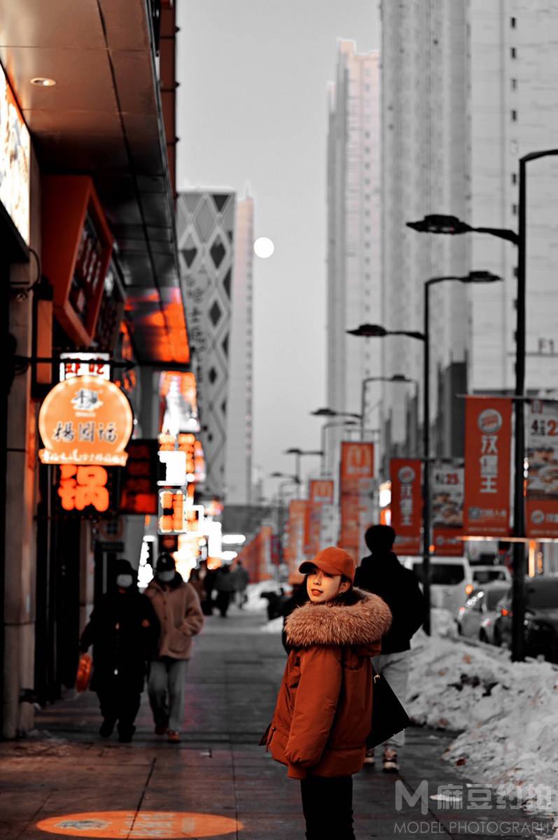 情绪模特