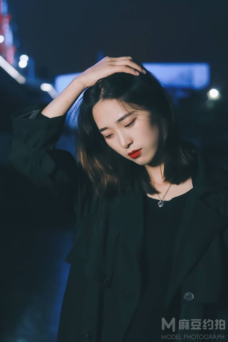 情绪模特