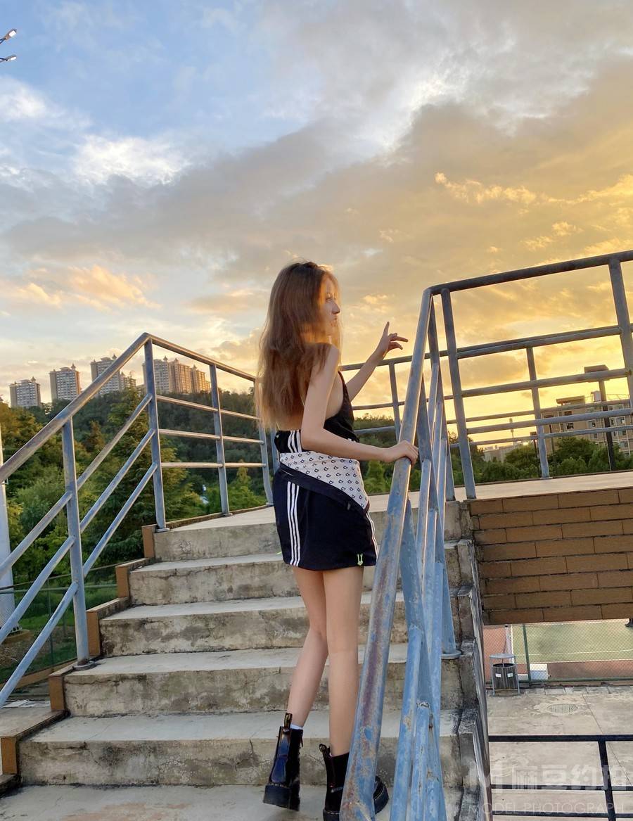 校园模特