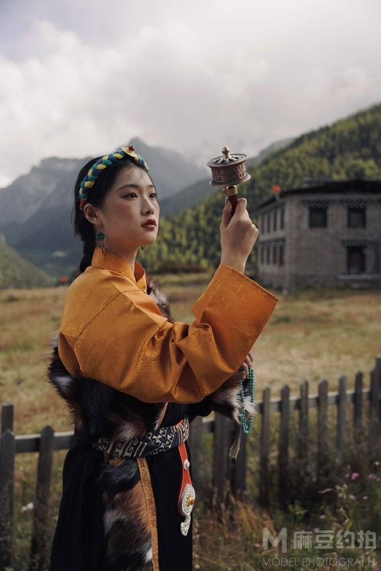 妆容模特