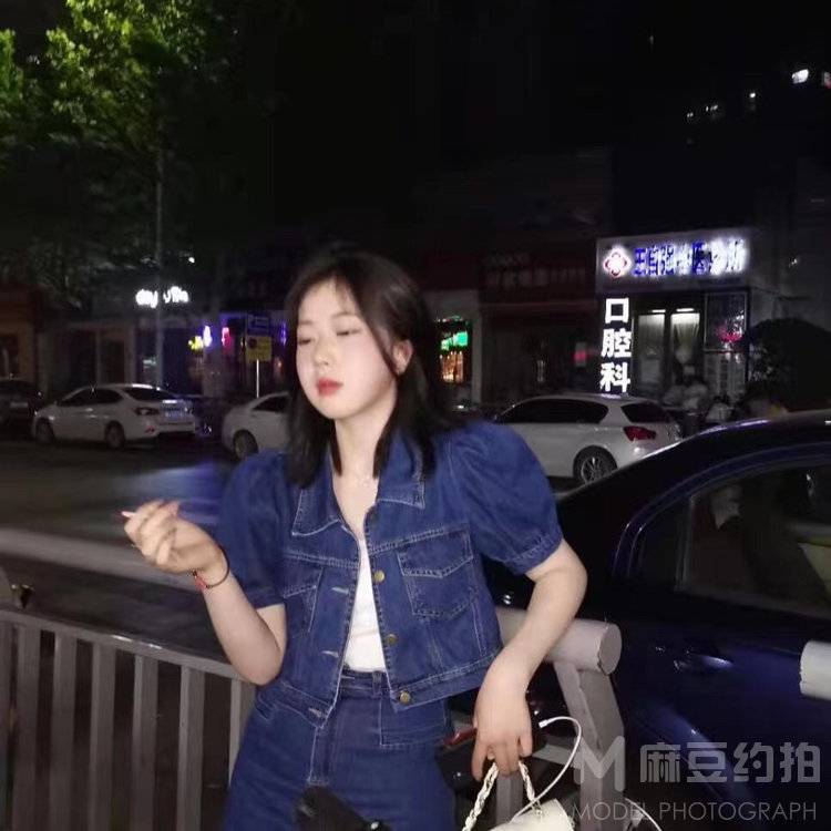 民国模特