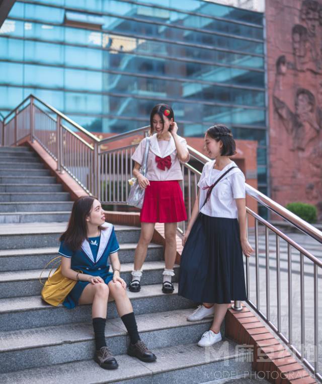 校园模特