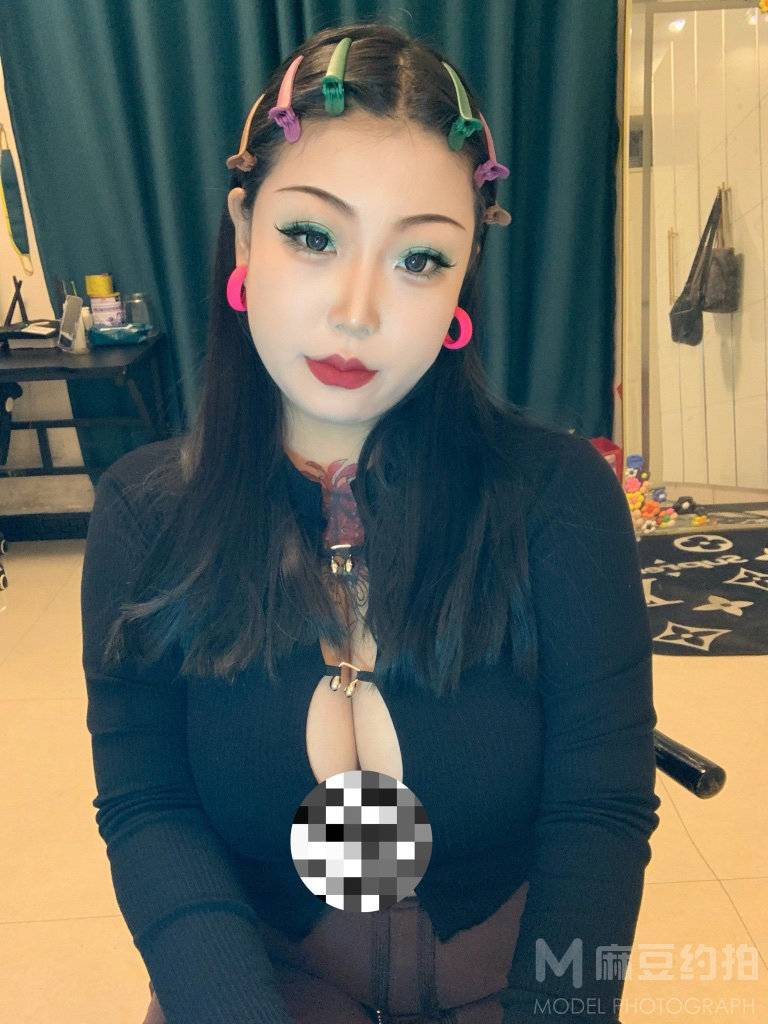 妆容模特