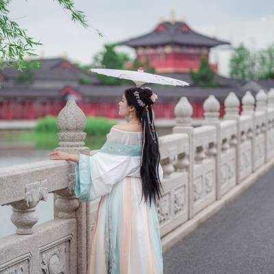 汉服模特