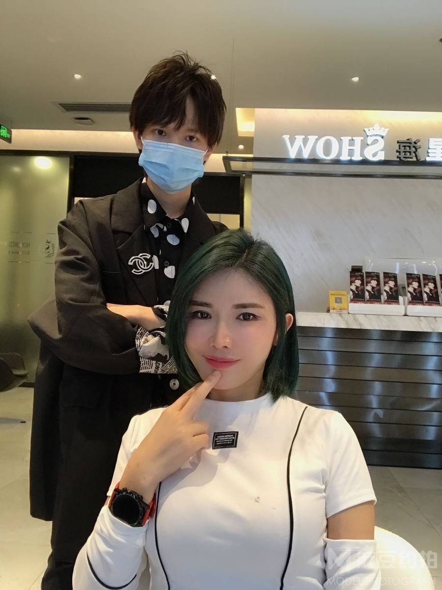 妆容模特