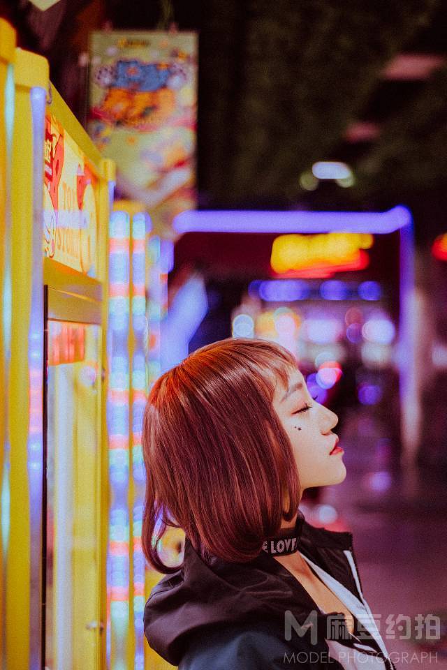 情绪模特