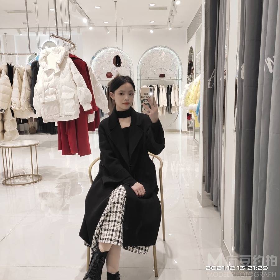 少女模特