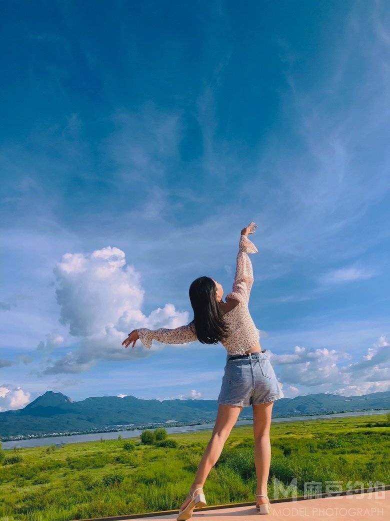 清新模特